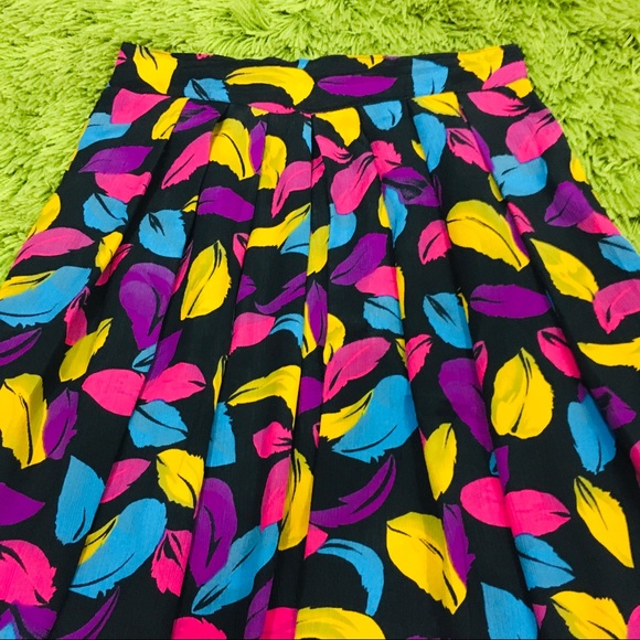 Vintage KATIES Women’s Size 10-12 Midi Skirt - Picture 2 of 8